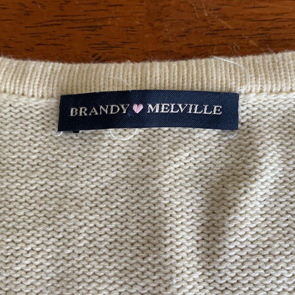 Brandy Melville cream with light blue and pink - Picture 2 of 5